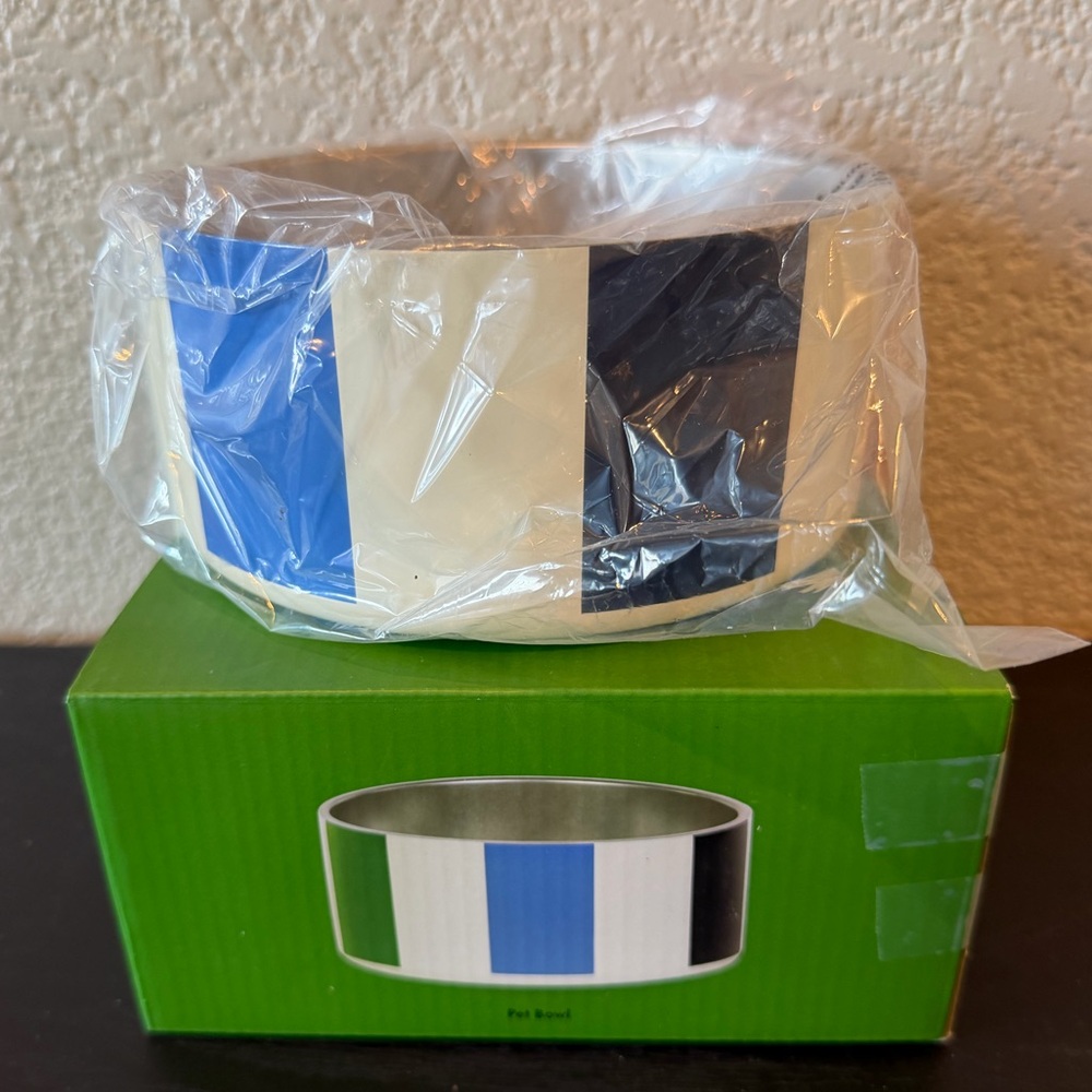 Kate Spade M/L  Adventure Stripe Pet Bowl - Picture 6 of 13